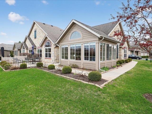 3505 W Sutton Drive