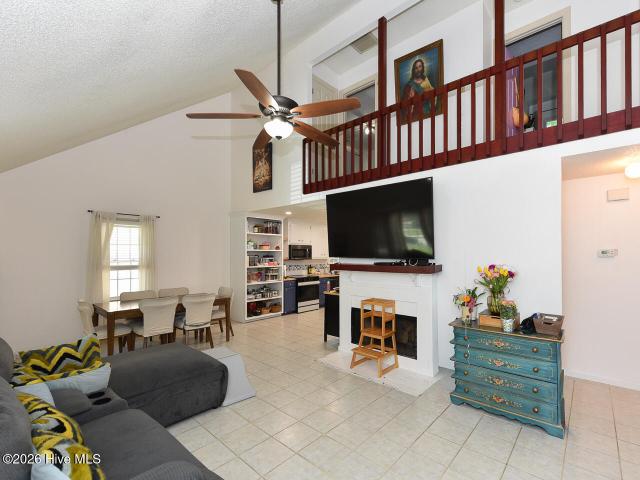 3508 Christopher Drive NW