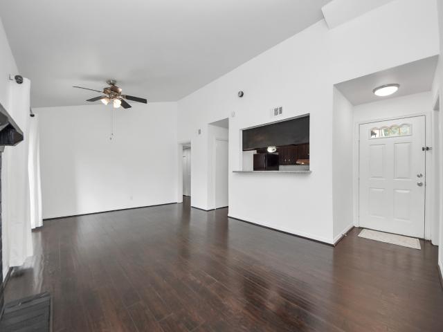3500 Tangle Brush Drive 8