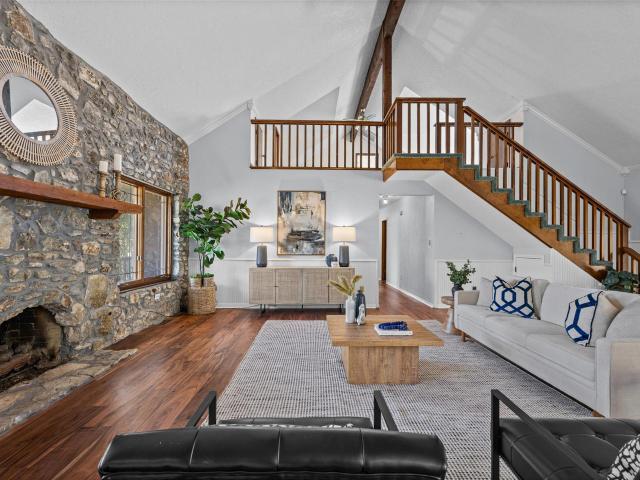 3501 Black Mesa Holw