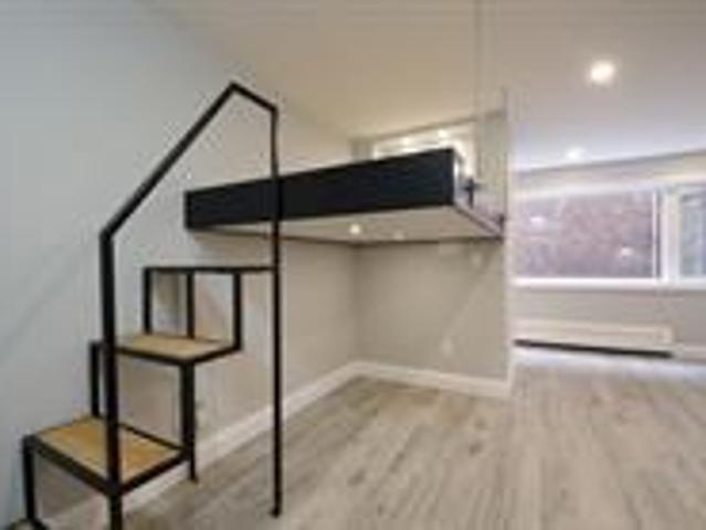 350 Clemow Avenue 105 Ottawa, ON K1S2B9