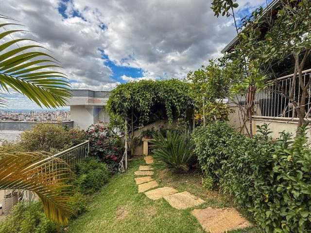 350 Área Útil Casa Alugar, 4 Dormitórios localizado em Concórdia, Belo Horizonte, Minas Gerais, 31110590 | Brasil