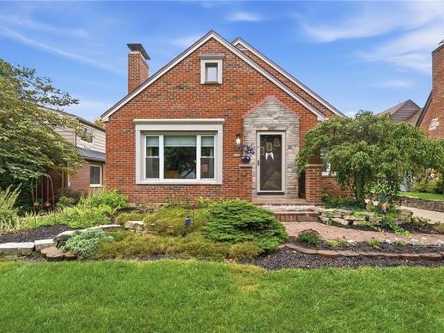 350 Greenmount Blvd, Oakwood, OH 45419