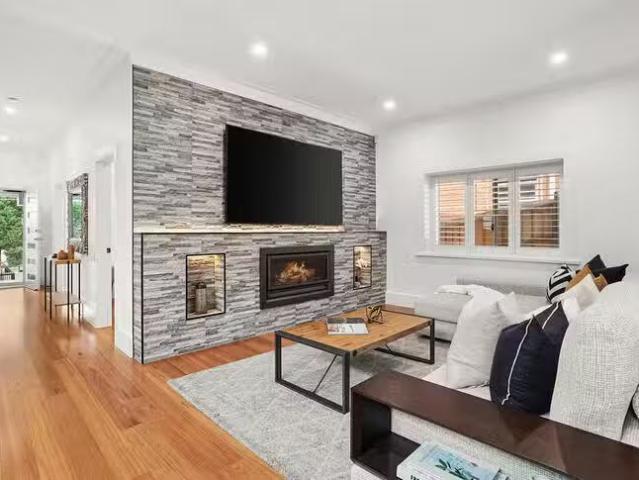 350 Lyons Road, Russell Lea, NSW 2046