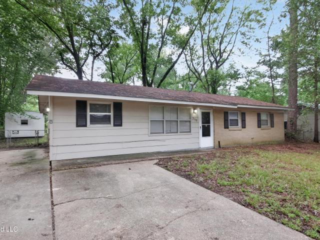 350 Queen Margaret Lane