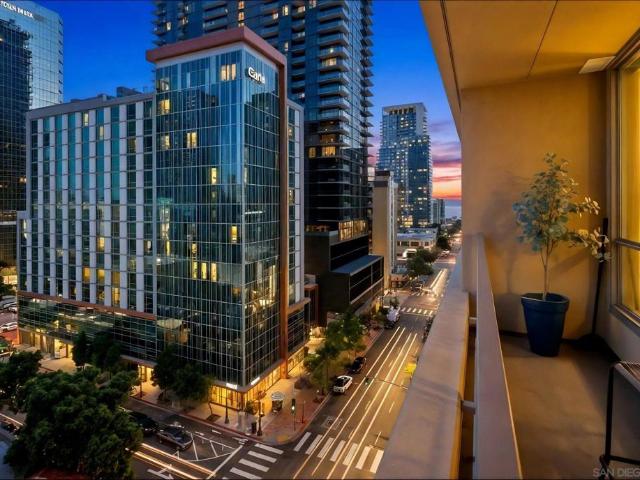 350 W Ash St 809