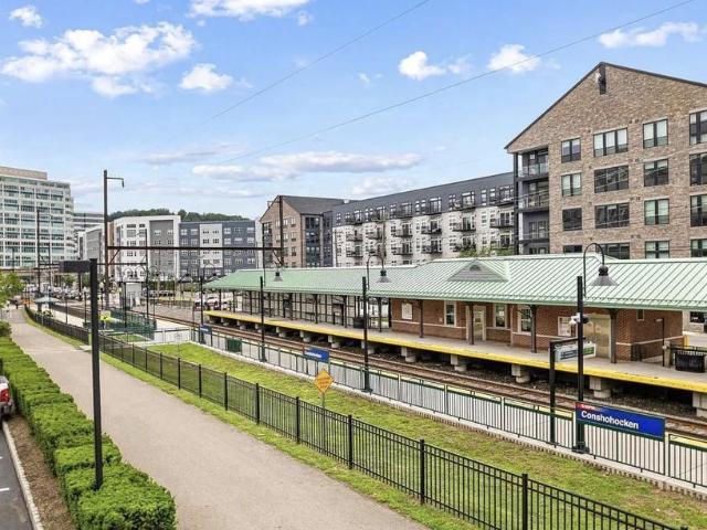 350 W Elm Street # 3213