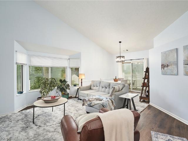 350 Village Pointe Drive 3
