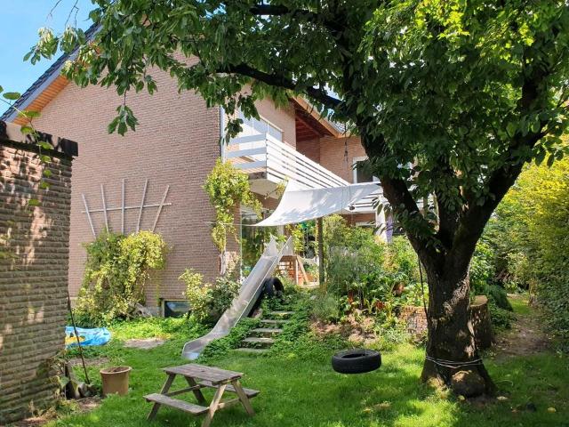 350m² Mehrgenerationenhaus nahe Miele mit Permakulturgarten