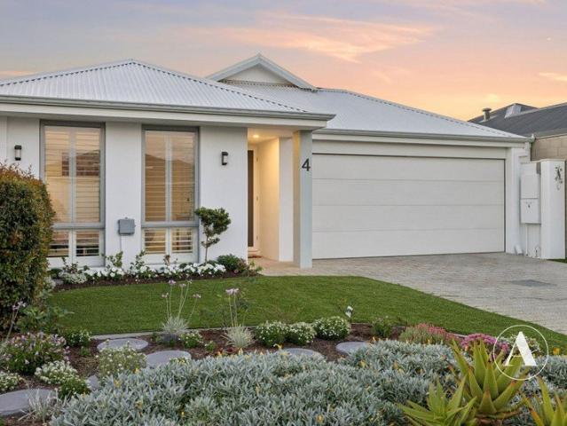 350m TO ROBOT PARK! 3 BED + 2 BATH