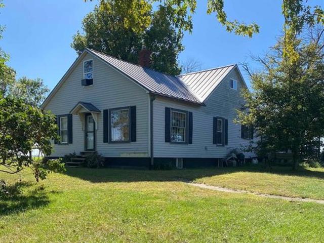 35147 W Frontage Rd, Virden, IL 62690