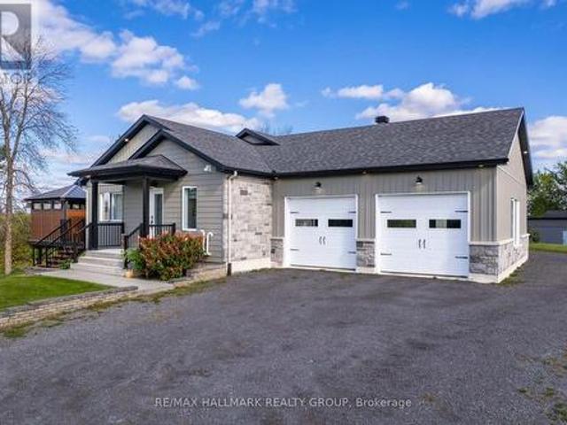 3515 Front Road E, Champlain, ON, K6A 2R2 house for sale | Listing ID X13800 | Royal LePage