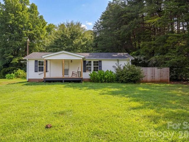 3515 Jeanette Dr, Iron Station, NC 28080