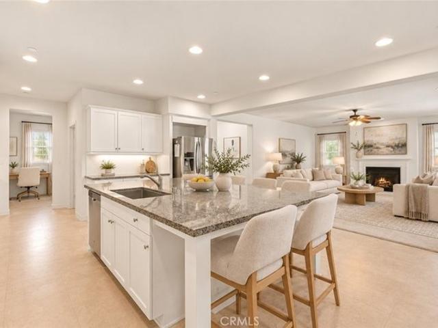 35160 Mahogany Glen Dr, Winchester, CA 92596