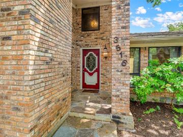 3516 Lake Heights Drive