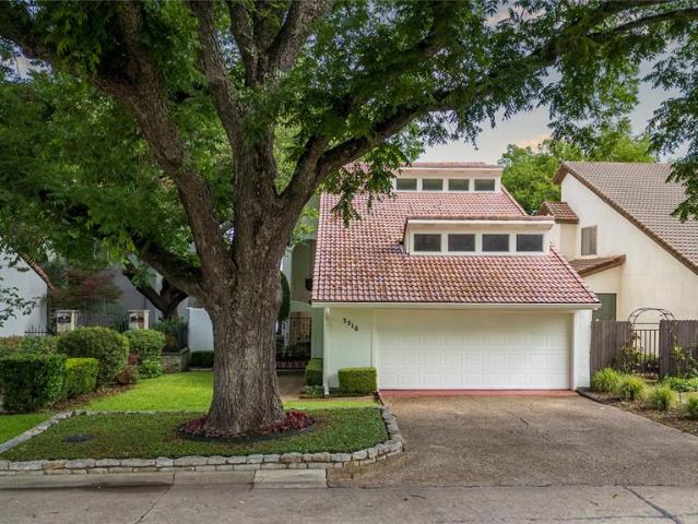 3516 Lakeside Drive