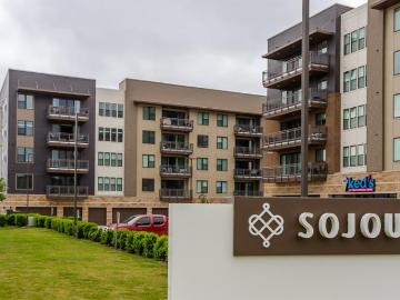 3517 Windhaven Pkwy, Unit 2404, Lewisville, TX 75056 | MLS #21191