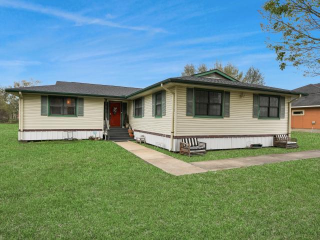 3518 Kansas St, Fresno, TX 77545 | MLS #92082