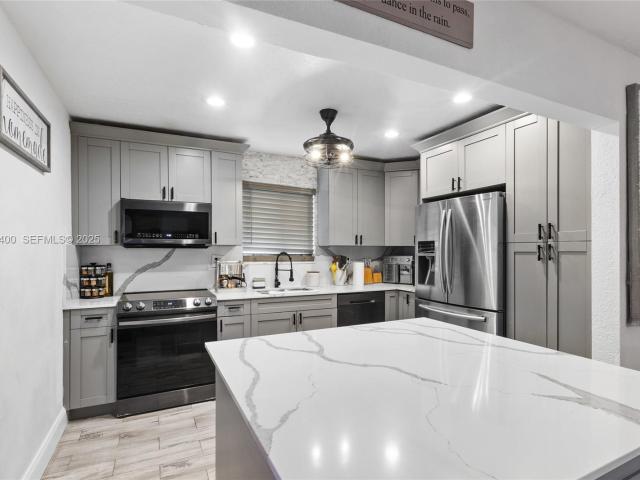 3510 SW 87th Ave, Miami, FL 33165 | MLS #A12038