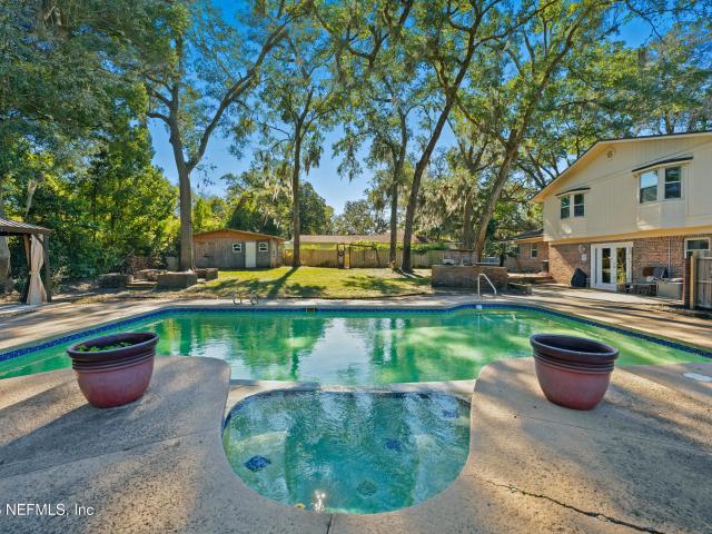 3511 Hermitage Rd E, Jacksonville, FL 32277 | MLS #2121