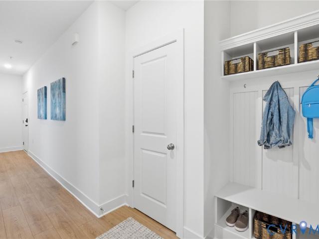 351 Heights Ridge Alley