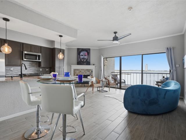 351 Lakeside Ln, Unit 204, Houston, TX 77058 | MLS #15057