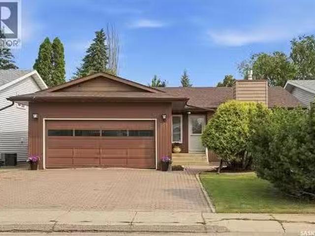 351 Marcotte Crescent, Saskatoon, SK, S7K 7N9 house for sale.