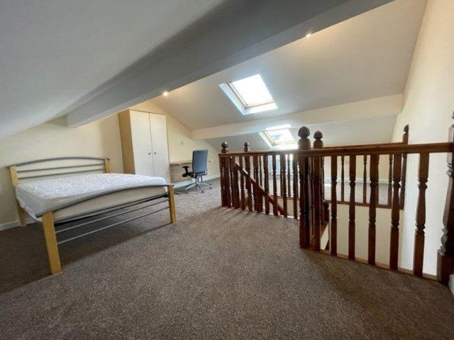 351a Glossop Road, 3 bedroom, Flat