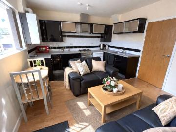 351a Glossop Road, 3 bedroom, Flat