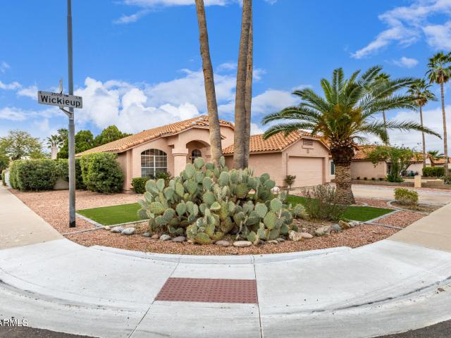 3525 e wickieup lane