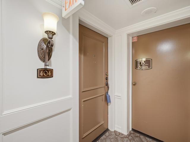 3525 Sage Road 404