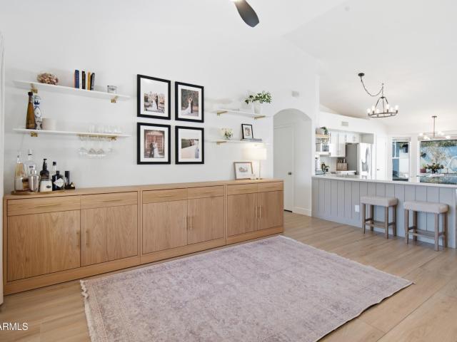 3526 e utopia road