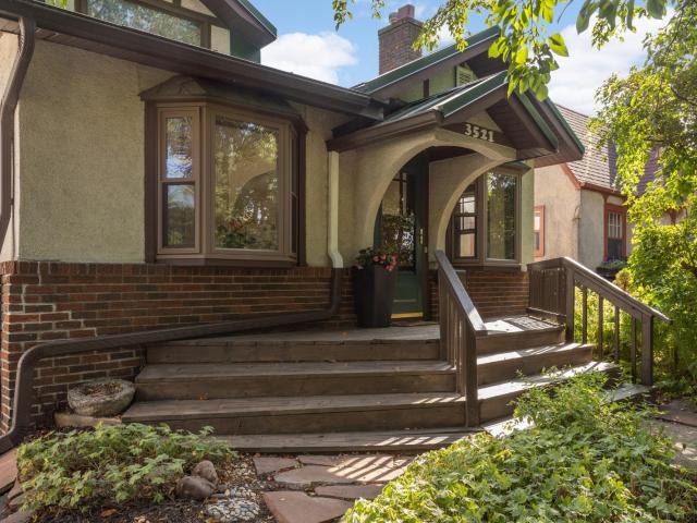 3521 E Minnehaha Parkway