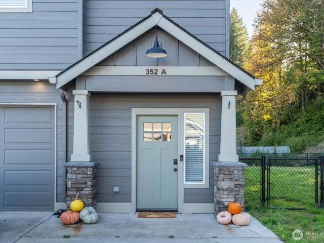 352 Cemetery Road
