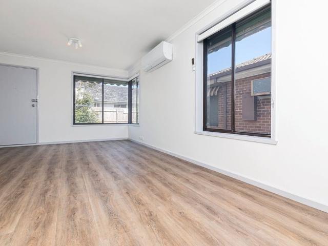 3/52 Barton Street, Reservoir VIC 3073