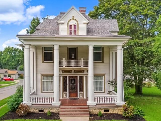 352 High St, Wadsworth, OH 44281