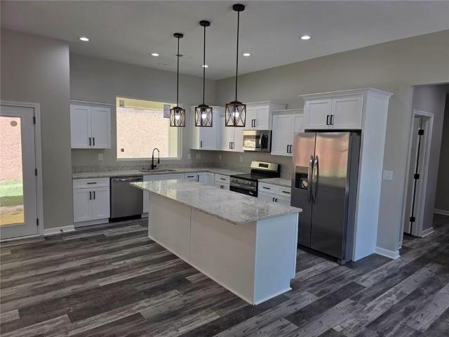 352 Oak Trace W