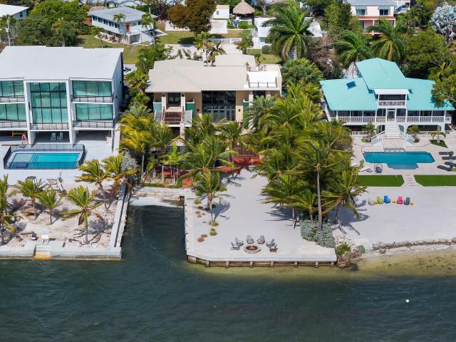 352 Sound Dr, Key Largo, FL 33037 | MLS #619013