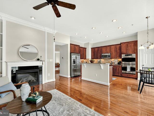 3534 Goddard Way