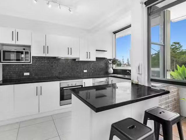 3/53 Connor Street, Burleigh Heads, QLD 4220