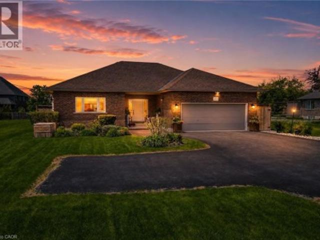 353 Station Street, Smithville, ON, L0R 2A0 house for sale | Listing ID 40861 | Royal LePage