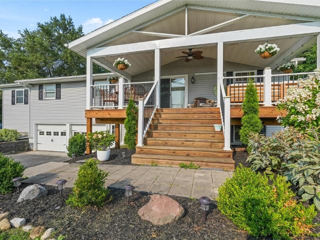 3546 Honeysuckle Road