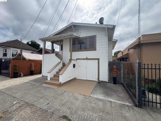 3547 Suter Street