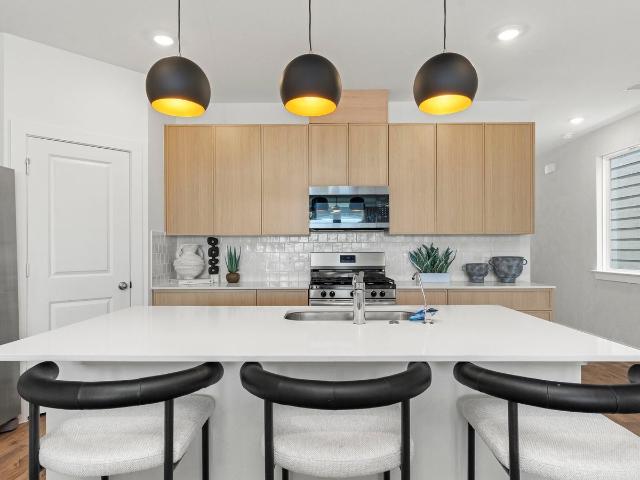 3542 Catbird Lane