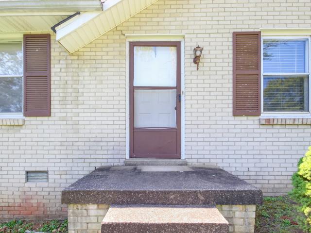 354 Crest Dr