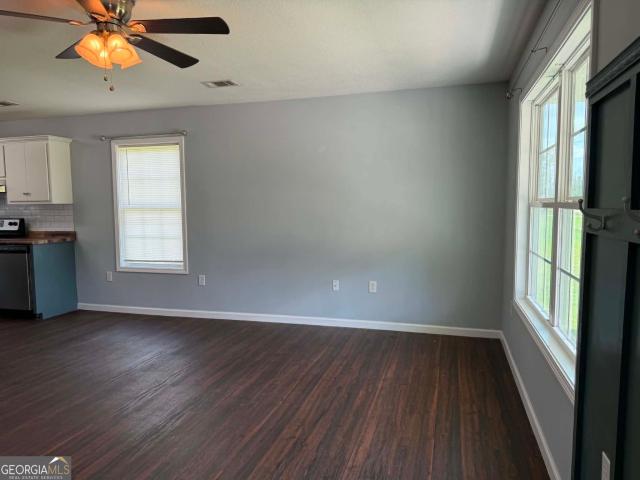 354 Peach Ln