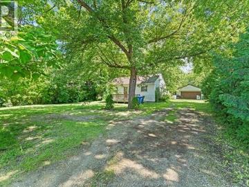 3555 County Rd 42, Windsor, ON, N9A 6J3 house for sale | Listing ID 26015 | Royal LePage