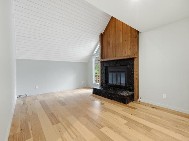 3557 Brandon Lane NE