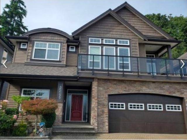 35599 Zanatta Lane, Abbotsford, BC, V3G 0B4 house for sale | Listing ID R3142 | Royal LePage
