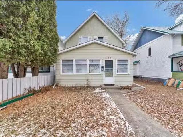 355 9 Street Se, Medicine Hat, AB, T1A 1N4 house for sale L.
